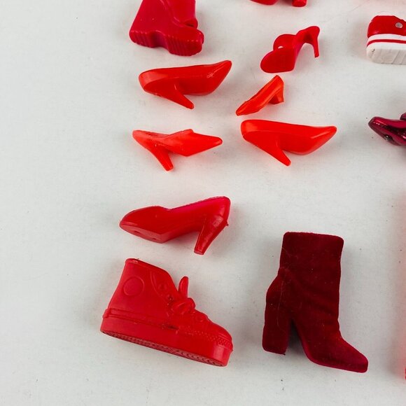 Barbie Size Type Doll Shoe Accessories Red Mismatched Shoes Lot - Picture 16 of 16